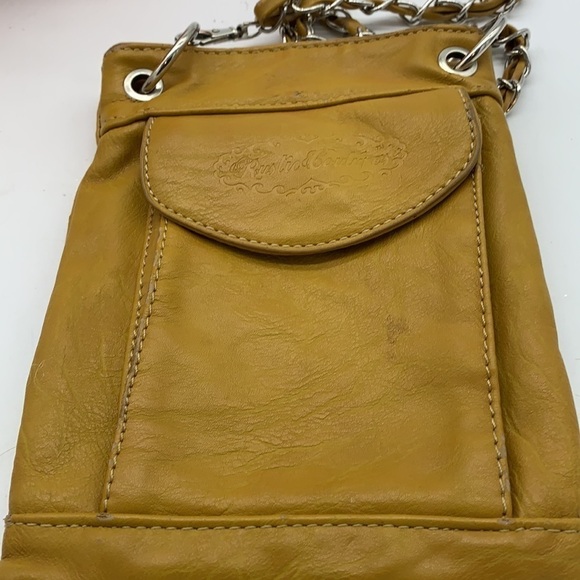 Rustic Couture’s Gold Leather Crossbody Bag. SM1717 - Picture 4 of 7